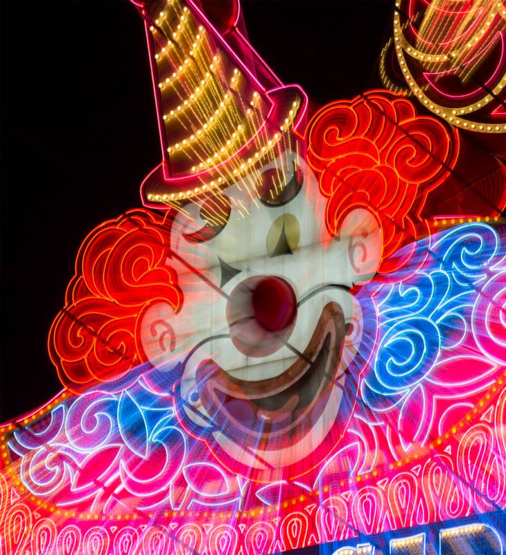 La carpa del payaso en la entrada del hotel-resort MGM's Circus Circus en Las Vegas el lunes, 1 ...