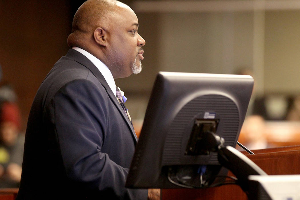 Jason Frierson, demócrata por Las Vegas, preside durante una sesión en el piso de la Asamblea ...