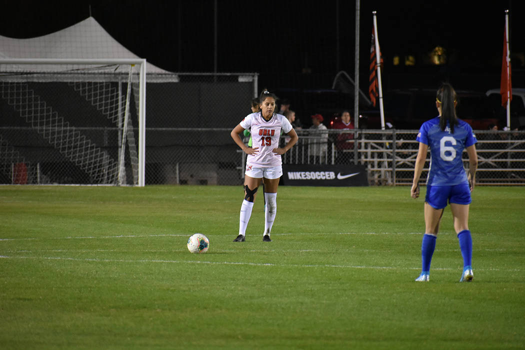 UNLV generó varias oportunidades de gol ante Air Force, pero sus rivales fueron más efectivas ...