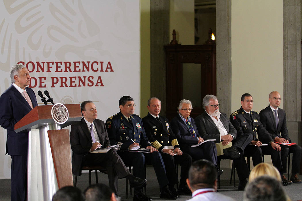 Ciudad de México, 15 Oct 2019 (Notimex-Guillermo Granados).- Conferencia matutina del presiden ...
