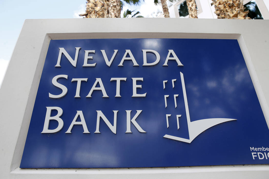 Un letrero del Nevada State Bank afuera del banco ubicado en 750 E Warm Springs Rd el jueves, 2 ...