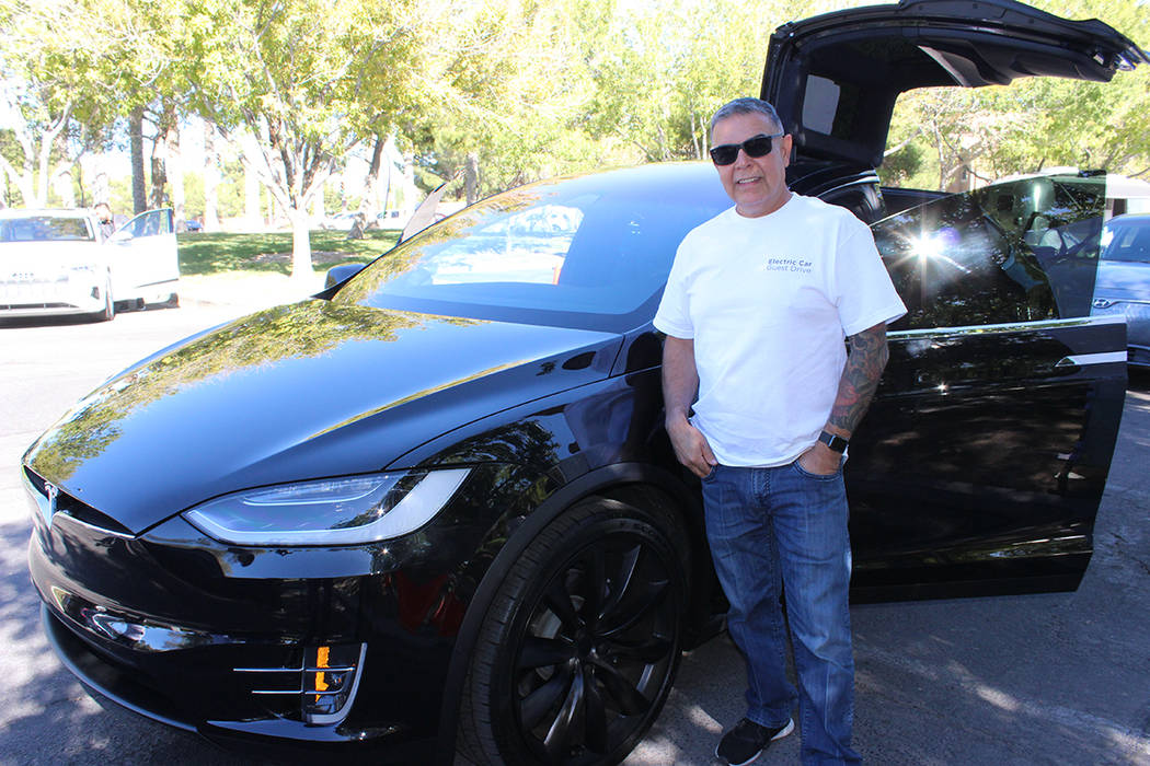 Jorge Anaya, posee un Tesla X, y no extraña los carros de motor tradicional de gasolina. Sába ...