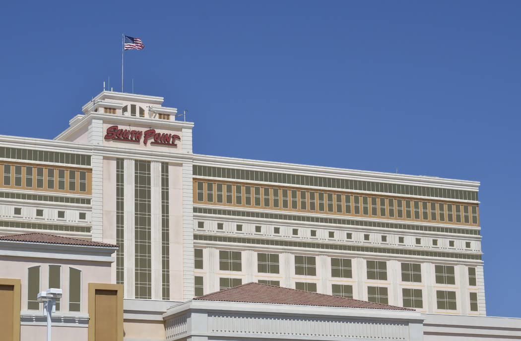 El exterior del hotel-casino South Point se muestra en 9777 S. Las Vegas Blvd. en Las Vegas el ...