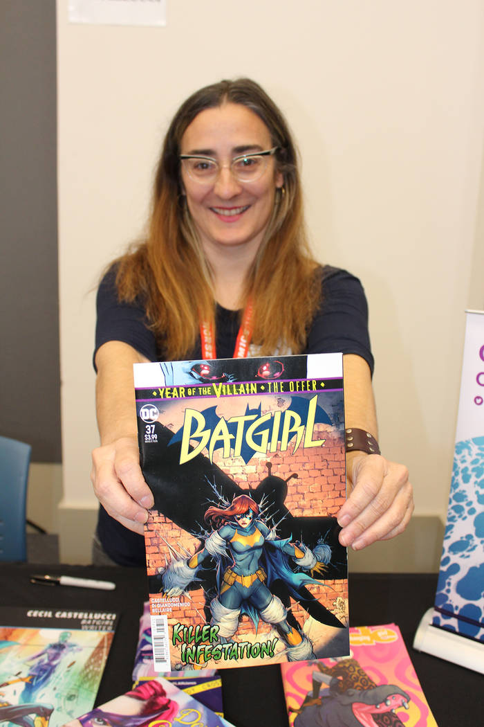 Cecil Castellucci, es la encargada de las aventuras de Batichica para DC Comics. Sábado 2 de n ...