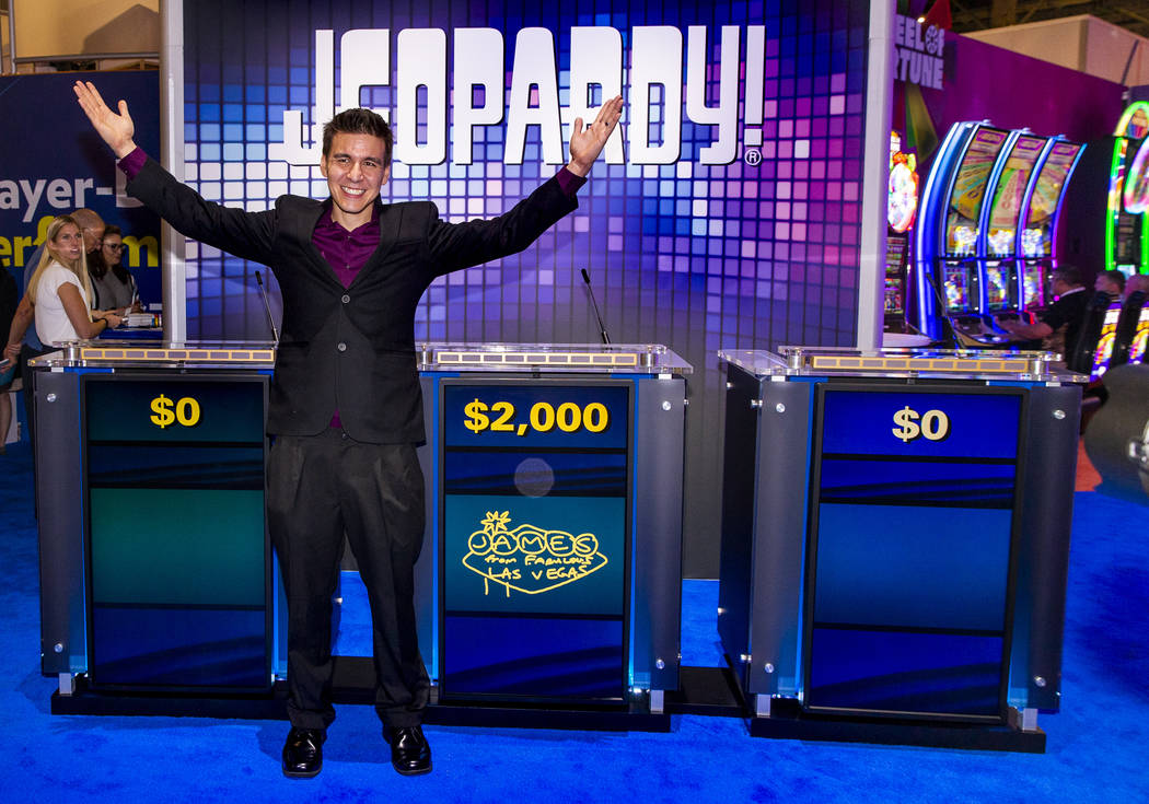 El campeón de "Jeopardy!", James Holzhauer, juega algunas rondas por diversión con ejecutivos ...