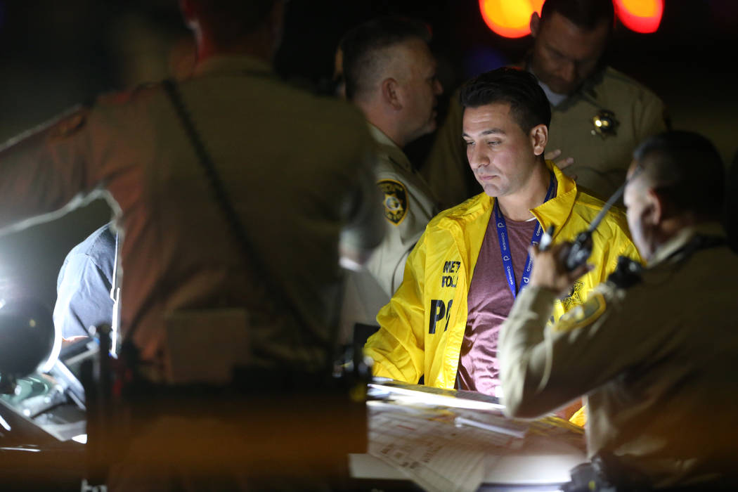 Oficiales de policía de Las Vegas respondieron a un tiroteo fatal en 6217 Burnt Hills Drive en ...