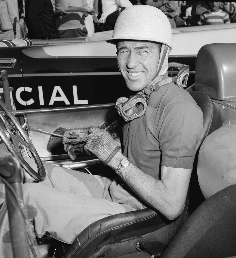 La leyenda del automovilismo estadounidense, Carroll Shelby, en las pruebas contrarreloj del Gr ...