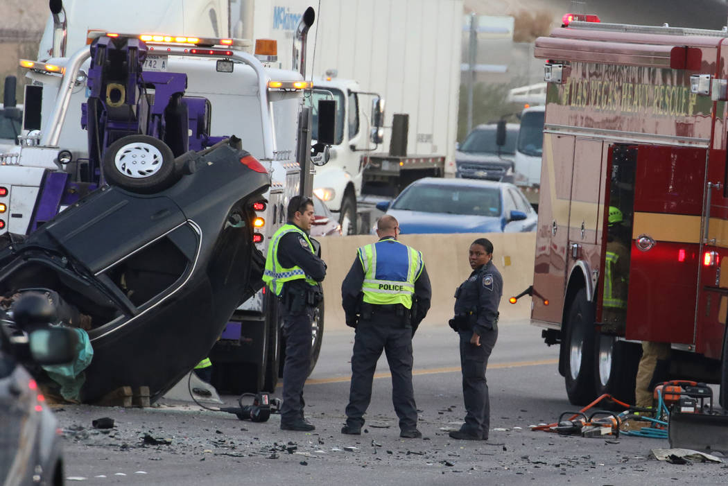 Una persona murió en un accidente automovilístico en la Interestatal 15, cerca de Lake Mead B ...