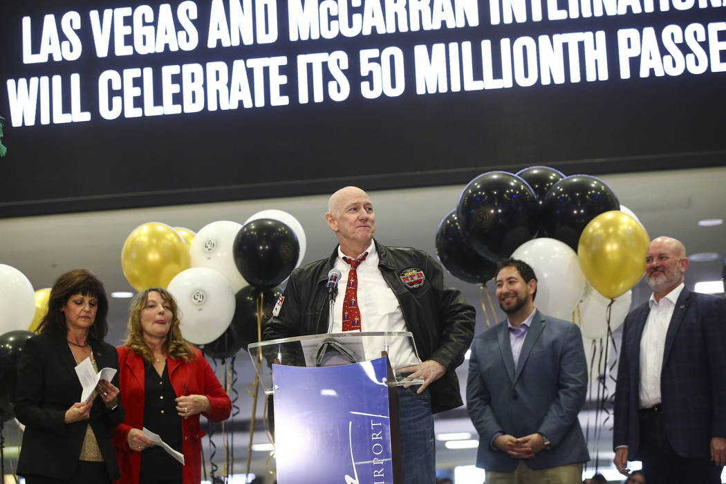 Larry Brown, comisionado del Condado de Clark y presidente de la junta directiva de Las Vegas C ...