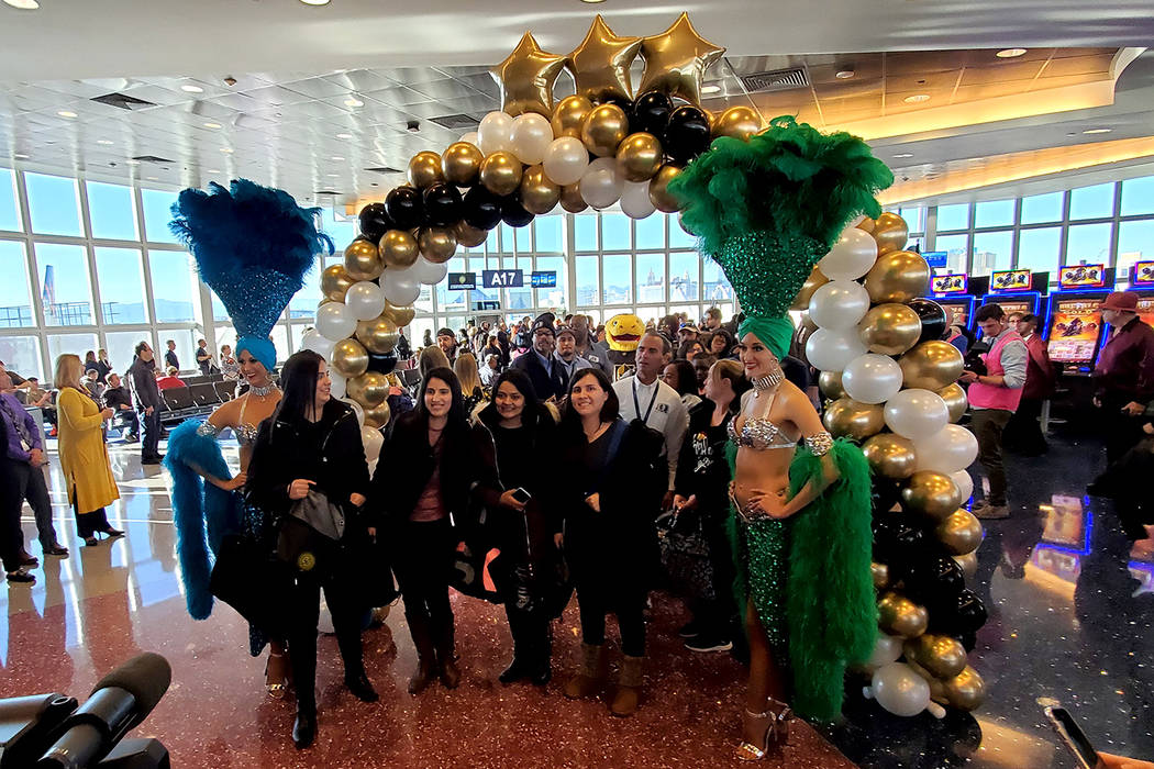 El Aeropuerto Internacional McCarran celebró su récord de 50 millones de pasajeros del 2019 a ...