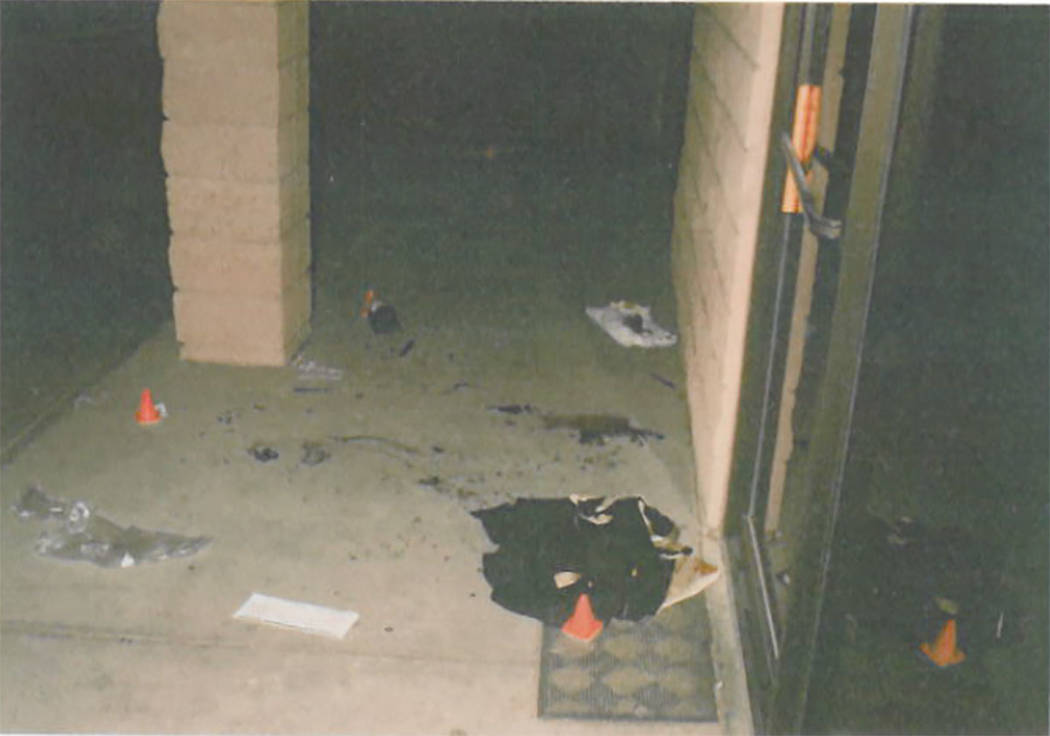 La escena del crimen en la cuadra 2100 de la Avenida Western donde Timothy Owen fue golpeado ha ...