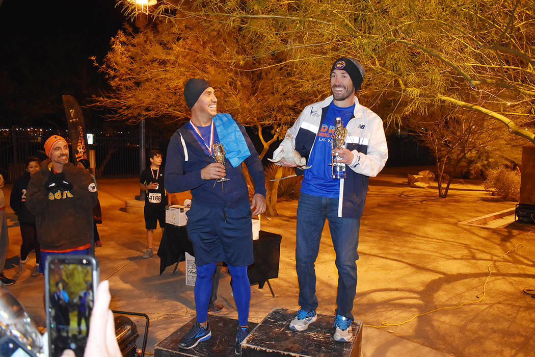 El hispano Rene Avalos –izquierda- destacó en la carrera Resolution Run 10K organizada por l ...