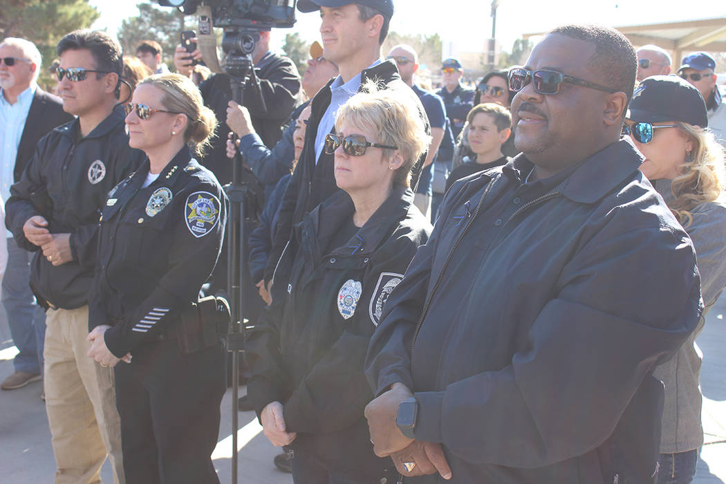 Los jefes de policía de las ciudades del sur de Nevada, asistieron a la celebración con sus f ...