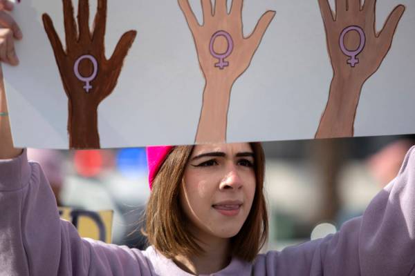 Nico Lemus de Las Vegas participa en la Marcha para el Empoderamiento de la Mujer 2020 el sába ...
