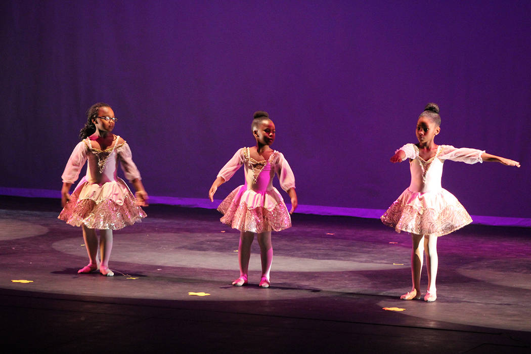 Niños y jóvenes presentaron cuadros de baile en honor al legado de Luther King. Domingo 19 de ...