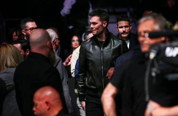 Tom Brady llega a ver la UFC 246 en T-Mobile Arena de Las Vegas el sábado, 18 de enero de 2020 ...
