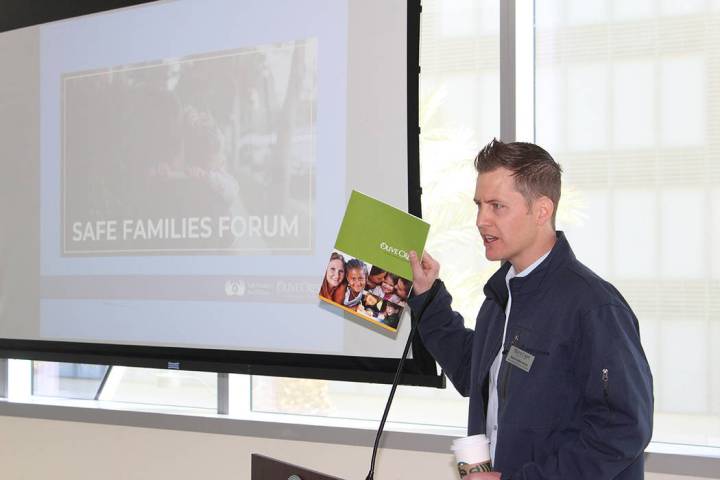 Martin Malmberg, director de programa Safe Families for Children dijo que la adopción es tempo ...
