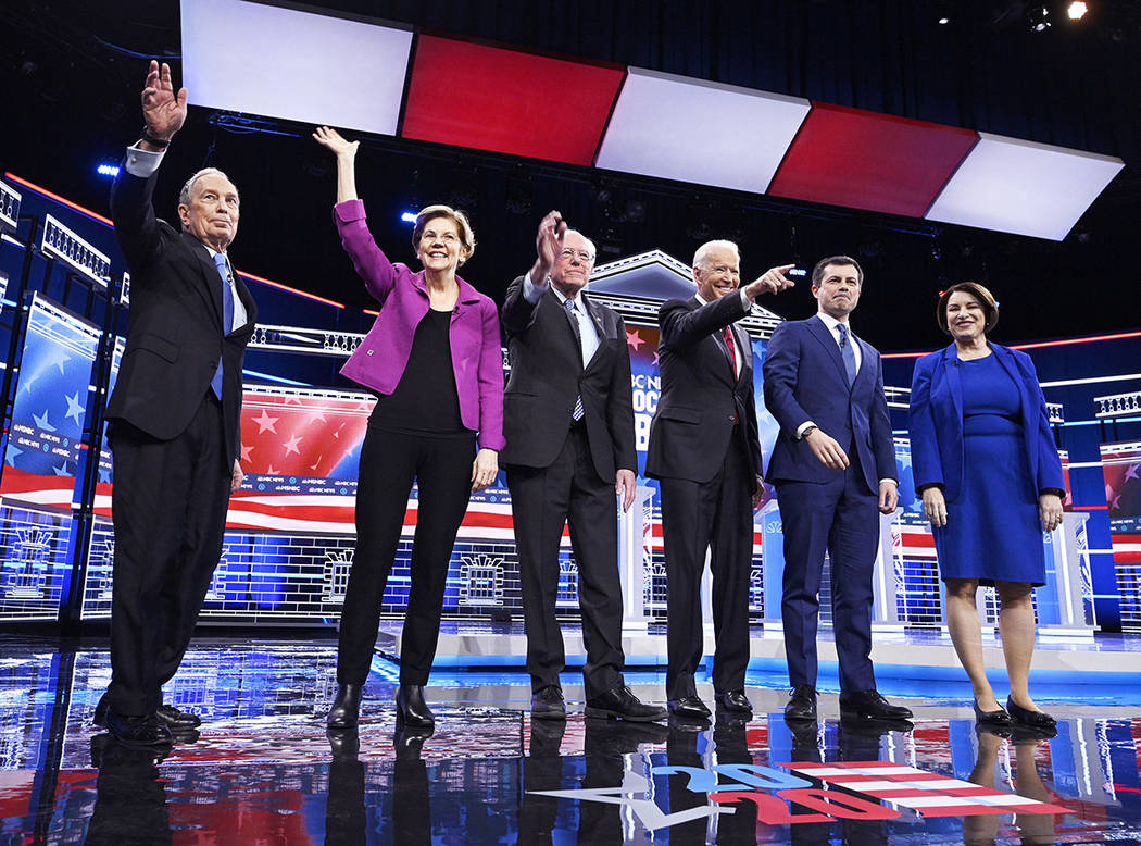Seis aspirantes a la candidatura presidencial demócrata expusieron sus ideas antes del Caucus ...
