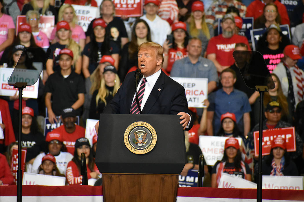 El presidente Donald J. Trump encabezó el mitin de campaña “Keep America Great”. Viernes ...