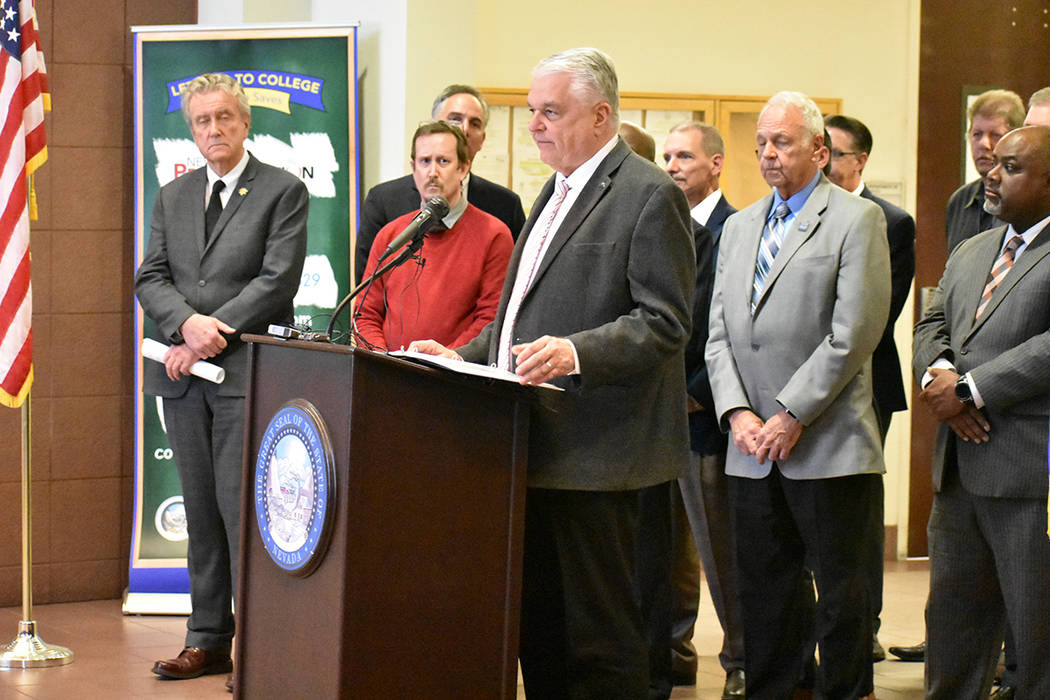 El gobernador Steve Sisolak recalcó la importancia de informar a la comunidad sobre el coronav ...