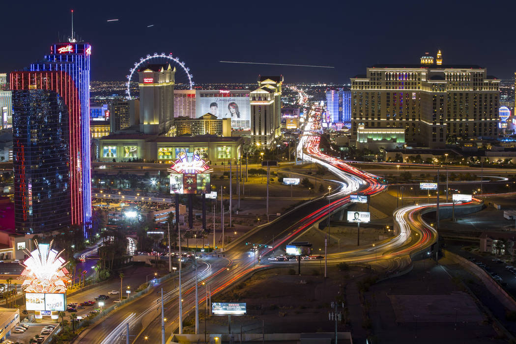 Hoteles en el Strip de Las Vegas el sábado, 30 de junio de 2018. Richard Brian Las Vegas Revie ...
