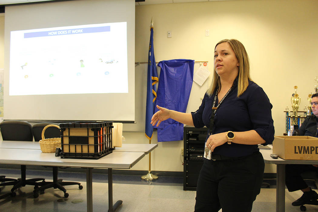 La instructora de Shotspotter LVMPD Britney Hatfield, aclaró que esta tecnología no está en ...