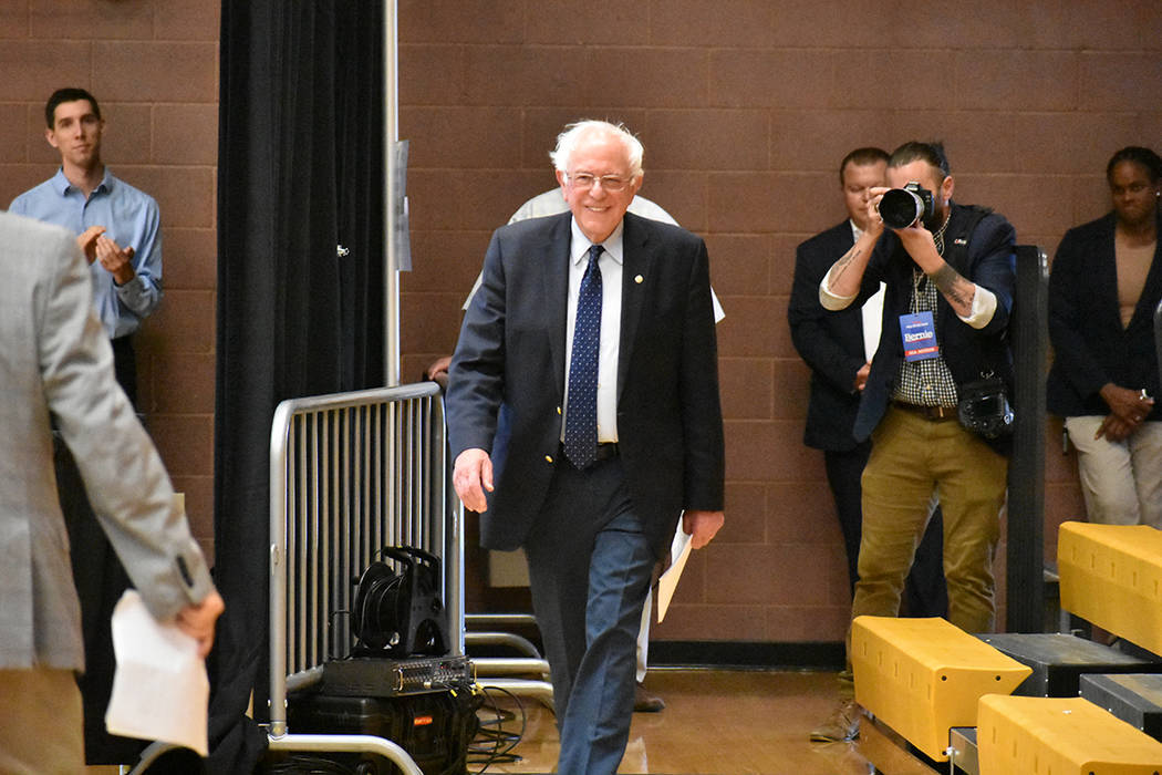 El senador Bernie Sanders recordó que todos los habitantes de EE.UU., excepto los pueblos de i ...