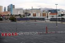 Las nubes comienzan a cubrir el Valle de Las Vegas visto desde el Thomas & Mack Center de Las V ...