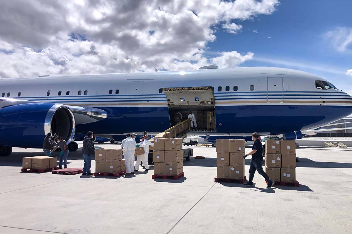 Un Boeing 767 propiedad del presidente de Las Vegas Sands, Sheldon Adelson, llega al Aeropuerto ...