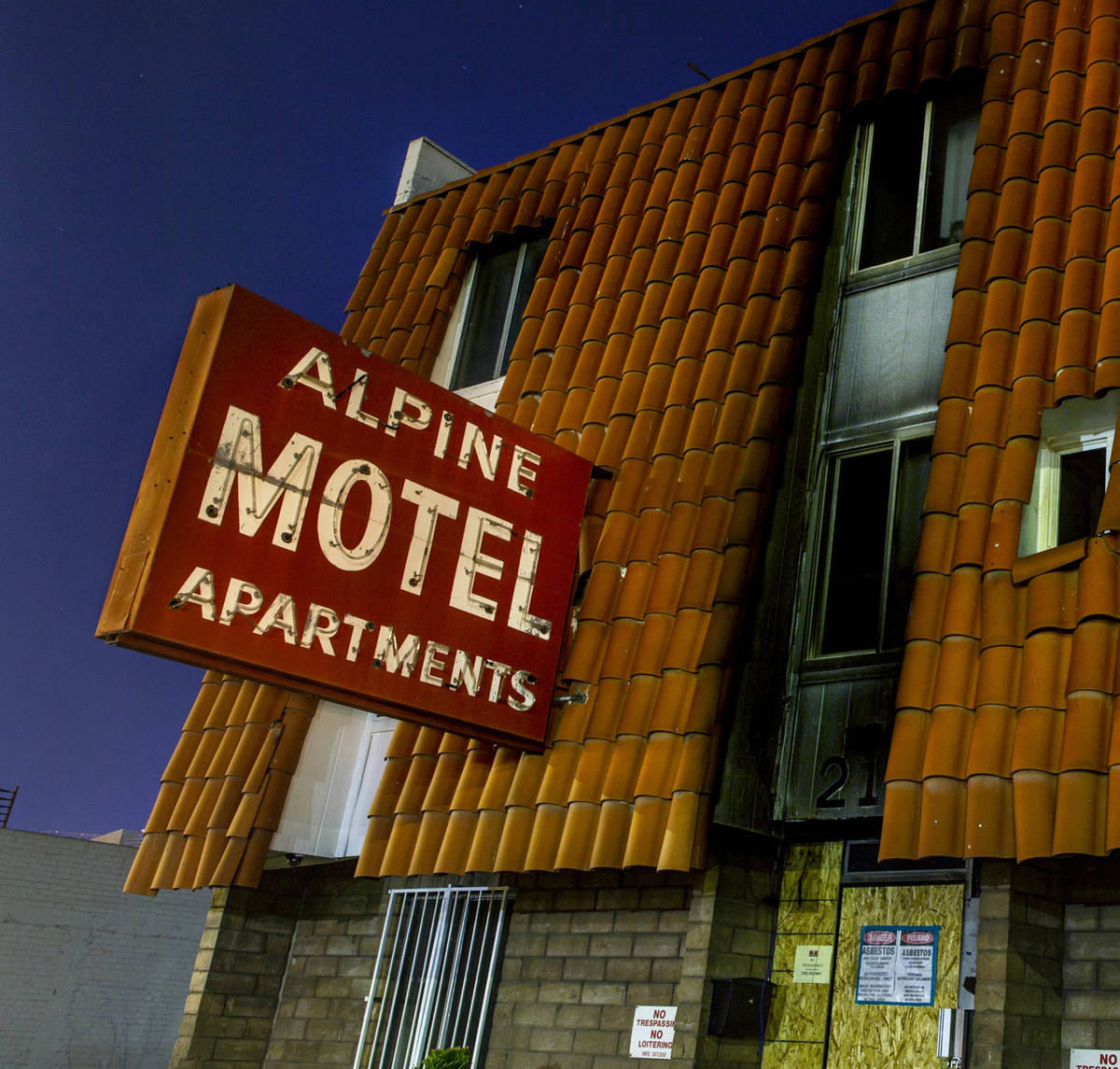 El exterior de los apartamentos del Motel Alpine el miércoles, 12 de febrero de 2020, en Las V ...