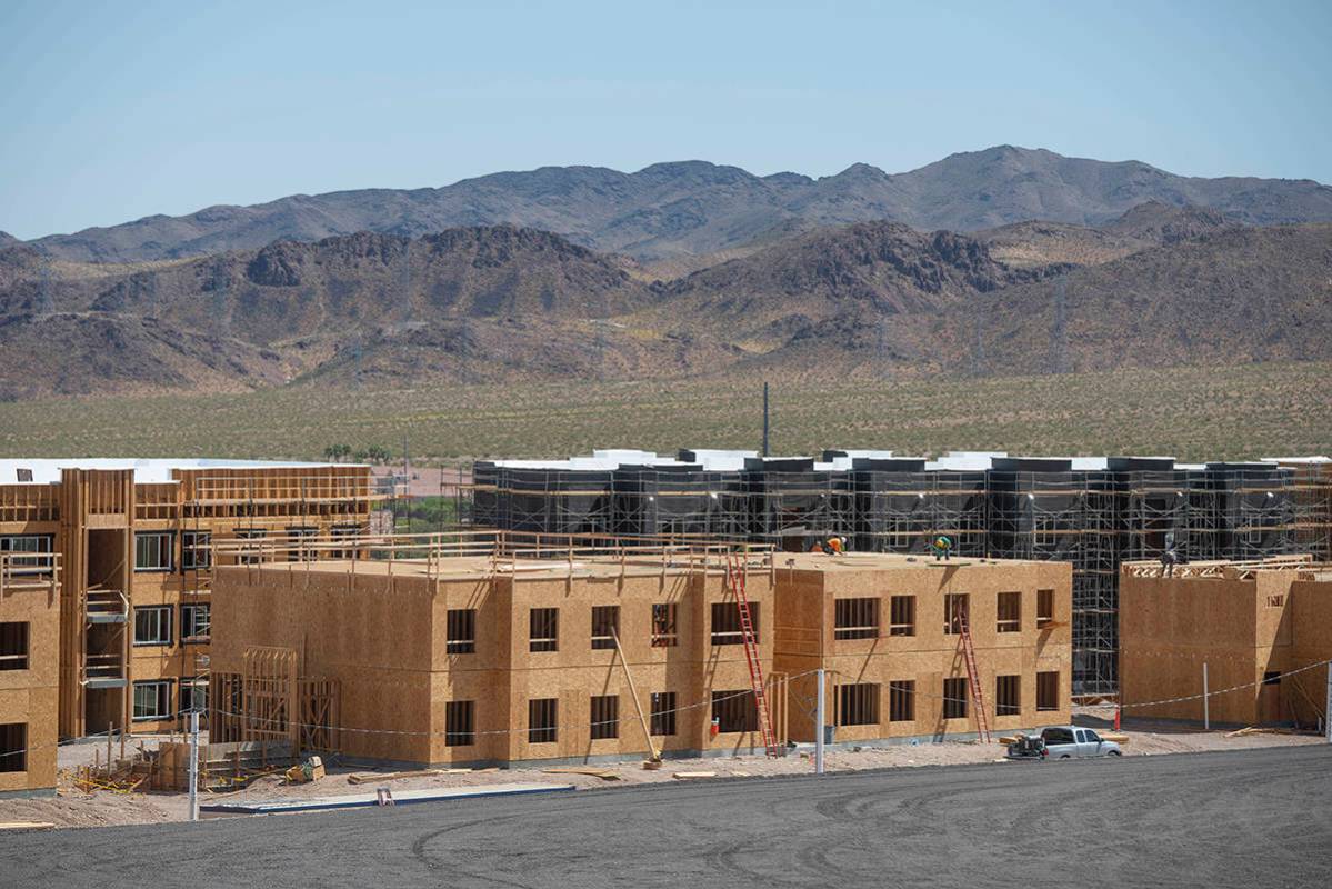 The Village at Nevada State College, fue aprobado por la Junta de Regentes del Sistema de Educa ...