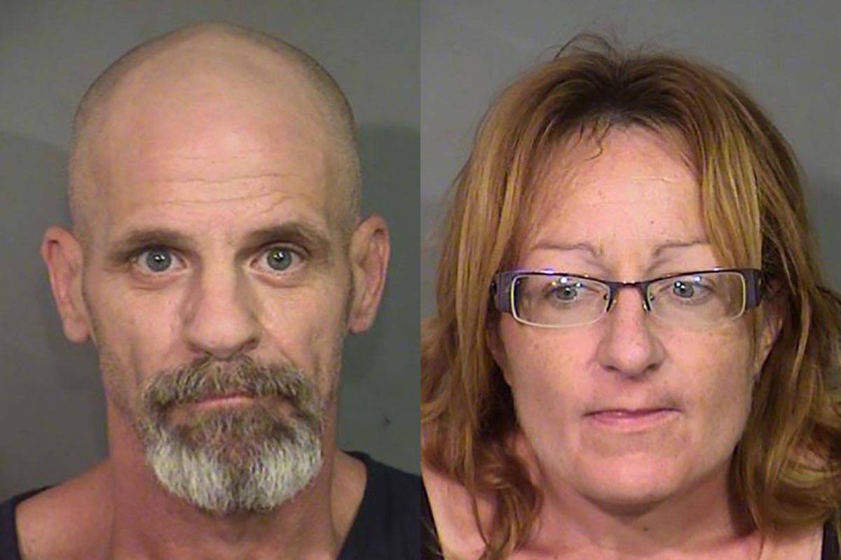 Charles Ausiello, de 55 años, y Jolene Hibbs, de 45, son buscados por cargos de asesinato. (De ...