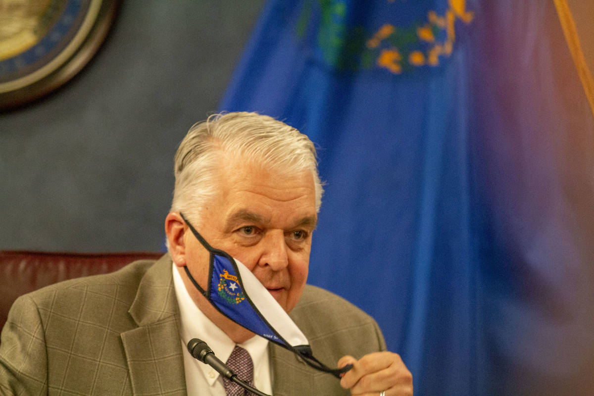 El gobernador Steve Sisolak habla durante una conferencia de prensa en Carson City el miércole ...