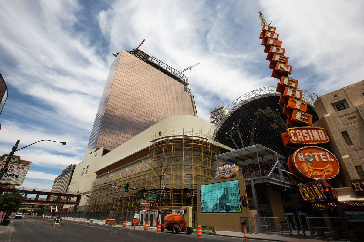 Circa en construcción en Las Vegas el miércoles, 24 de junio de 2020. (Chris Day/Las Vegas Re ...