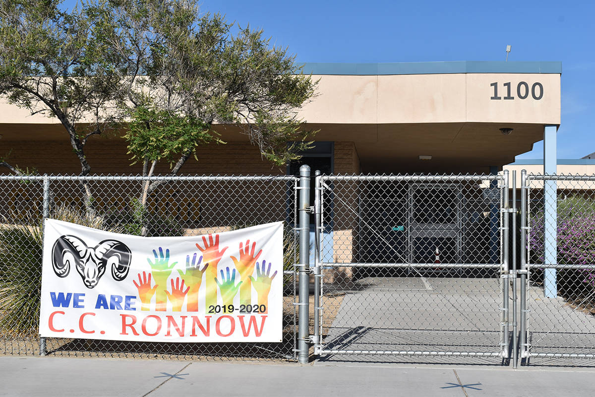 La cafetería de la escuela primaria C.C. Ronnow llevará el nombre de Ronaldo Cesa, una de las ...