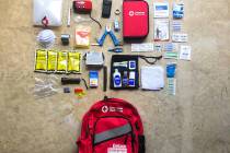 La Cruz Roja recomienda tener listo un kit para desastres. [Foto Cruz Roja Americana]