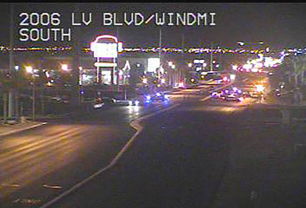 Un hombre fue atropellado por un vehículo en Las Vegas Boulevard South cerca de Windmill Lane ...