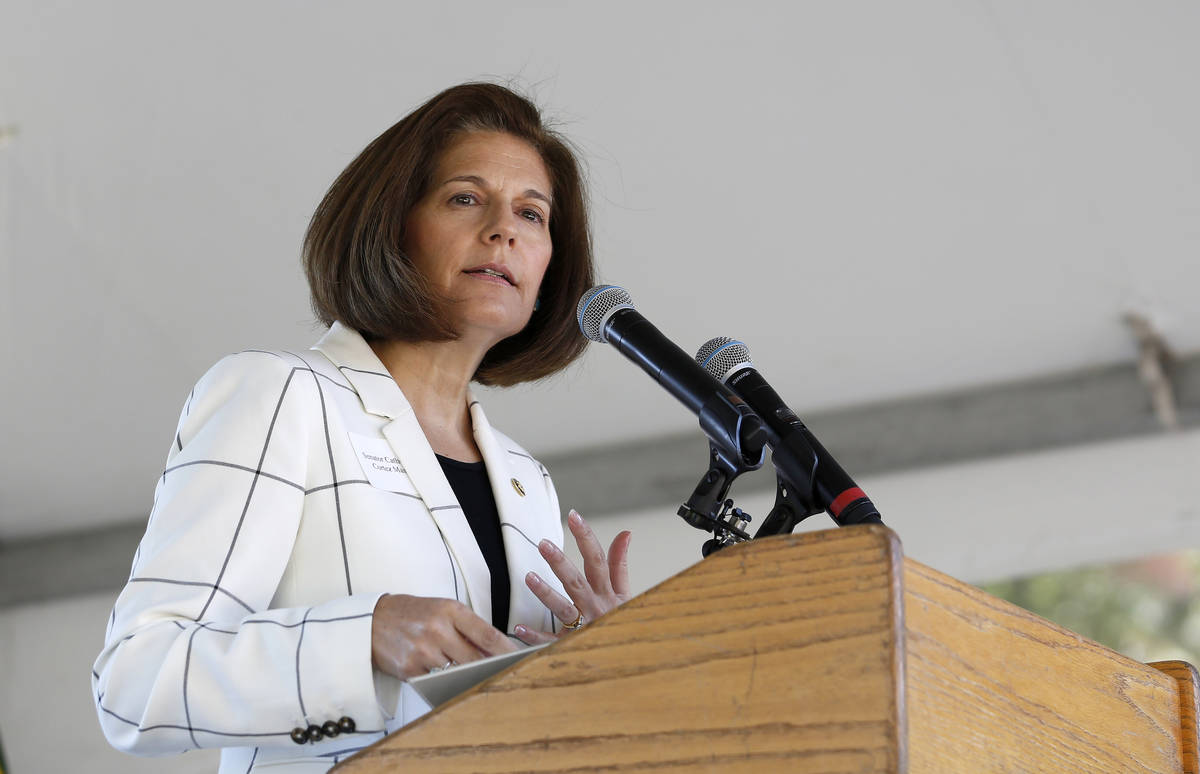 La senadora Catherine Cortez Masto, demócrata por Nevada, habla en la 23ª Cumbre Anual de Lak ...