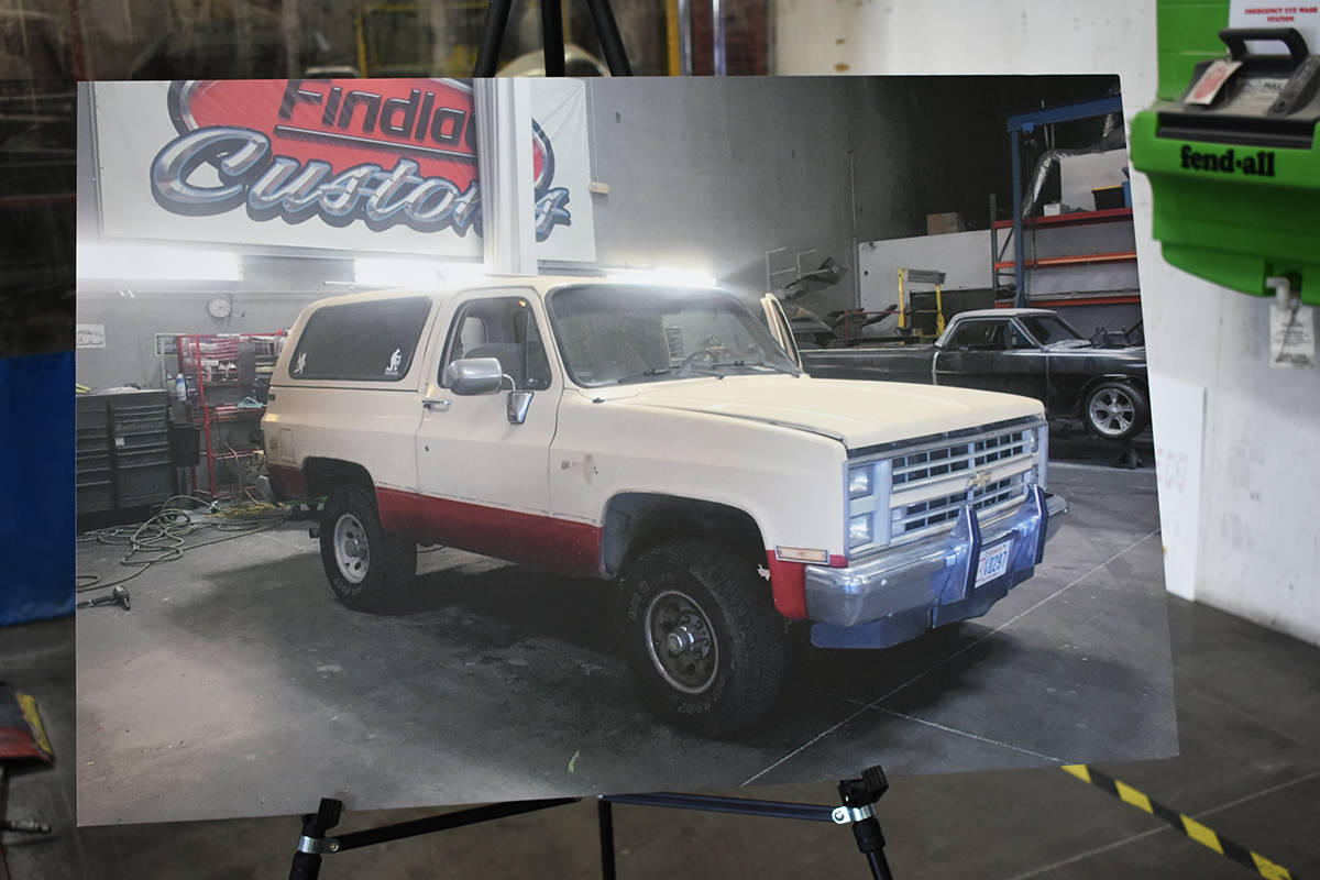 Estas imágenes muestran el antes de la camioneta de Steven, un Chevy Blazer 1988. Viernes 7 de ...