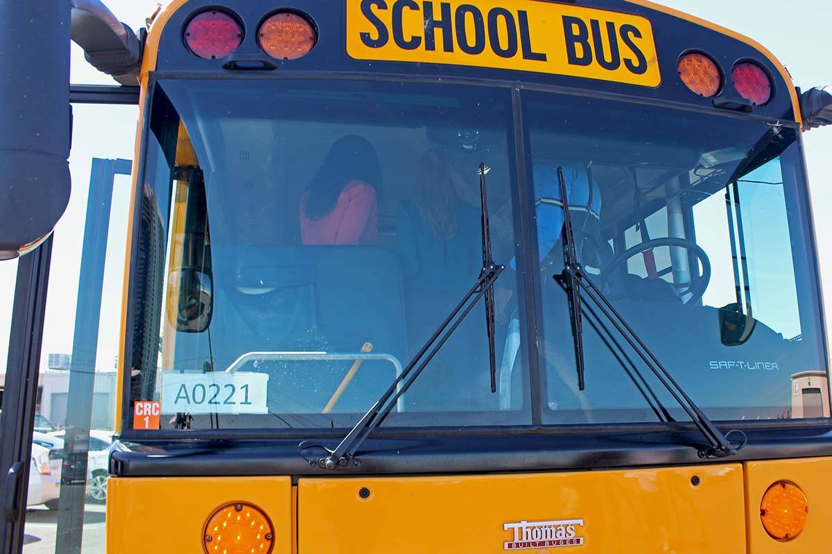 Fotografía de archivo de un autobús del Distrito Escolar del Condado Clark. [Foto Gabriella B ...