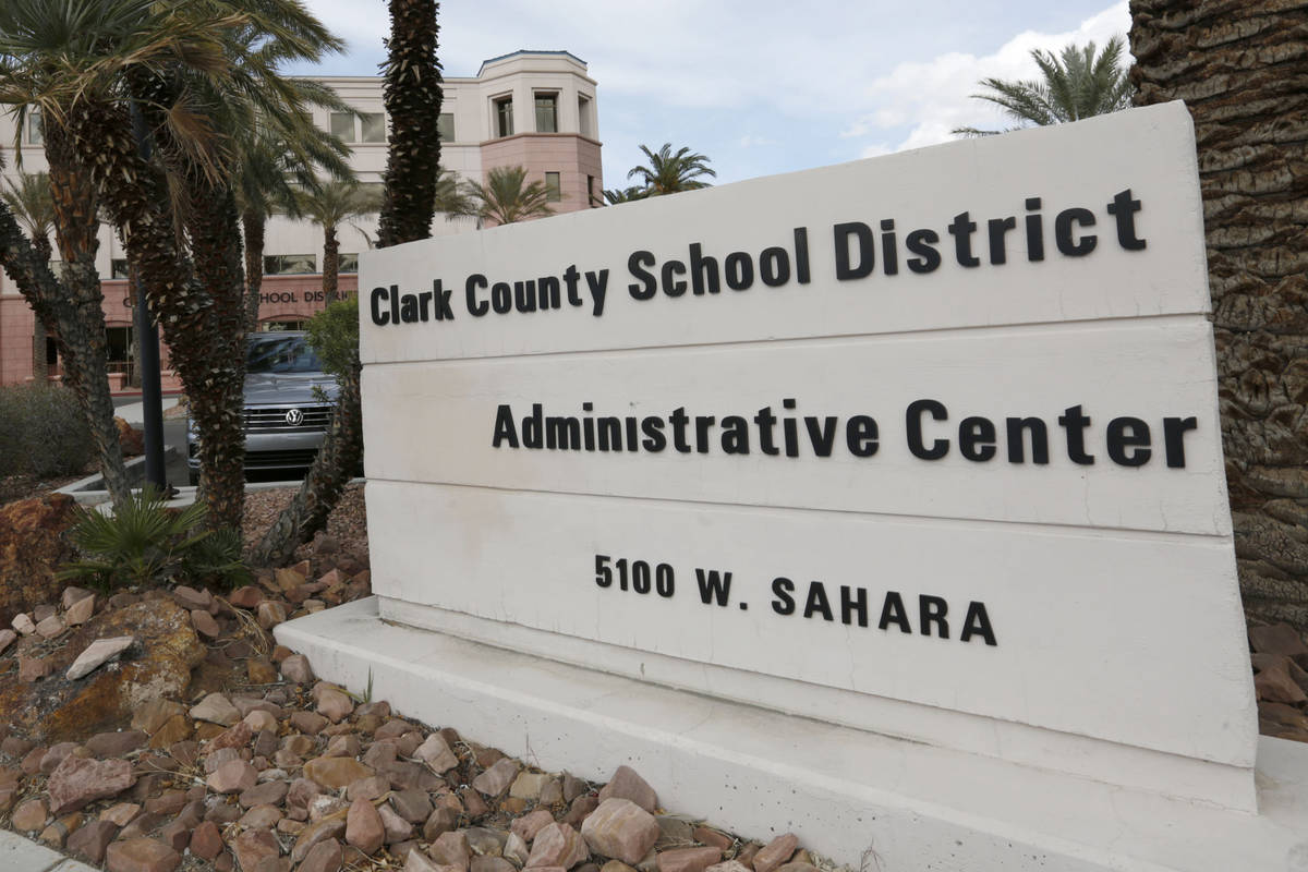 El Centro Administrativo del Distrito Escolar del Condado Clark en Las Vegas el sábado, 14 de ...