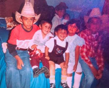 El oficial Milton Miramontes recuerda con alegría su infancia en San Lorenzo, Zacatecas, Méxi ...