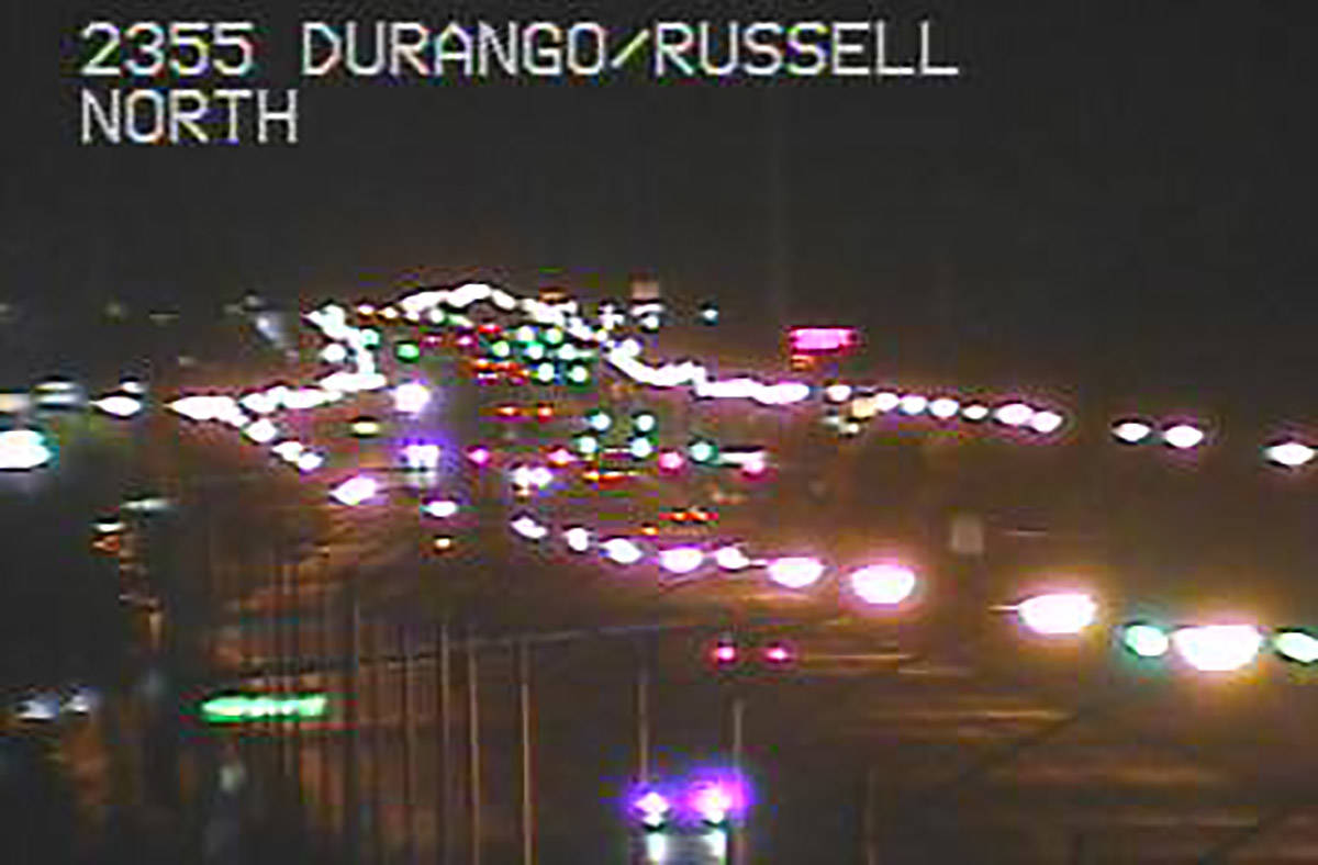 El tráfico se detuvo cerca de las carreteras de Durango y Russell en el valle suroeste el juev ...