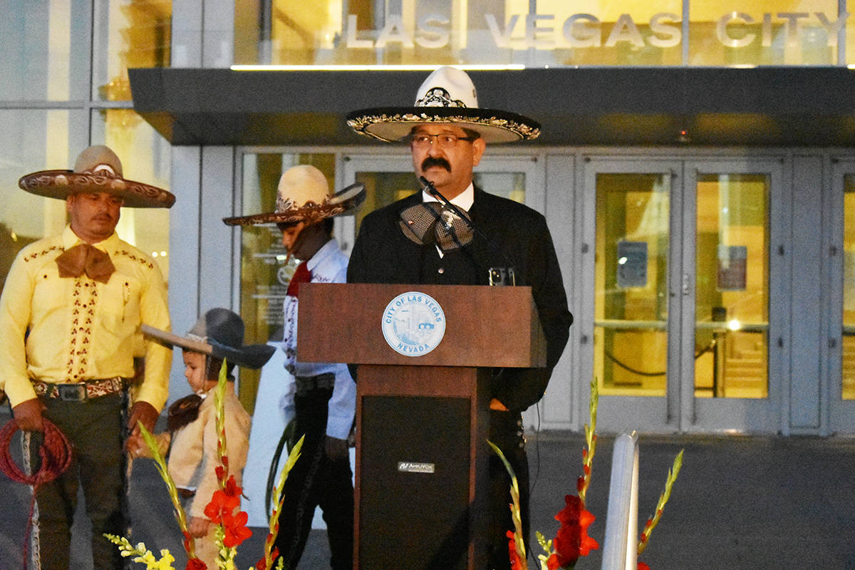 El presidente de Fuerza Hispana Las Vegas, Marco Ruelas, durante un evento para concluir el Mes ...
