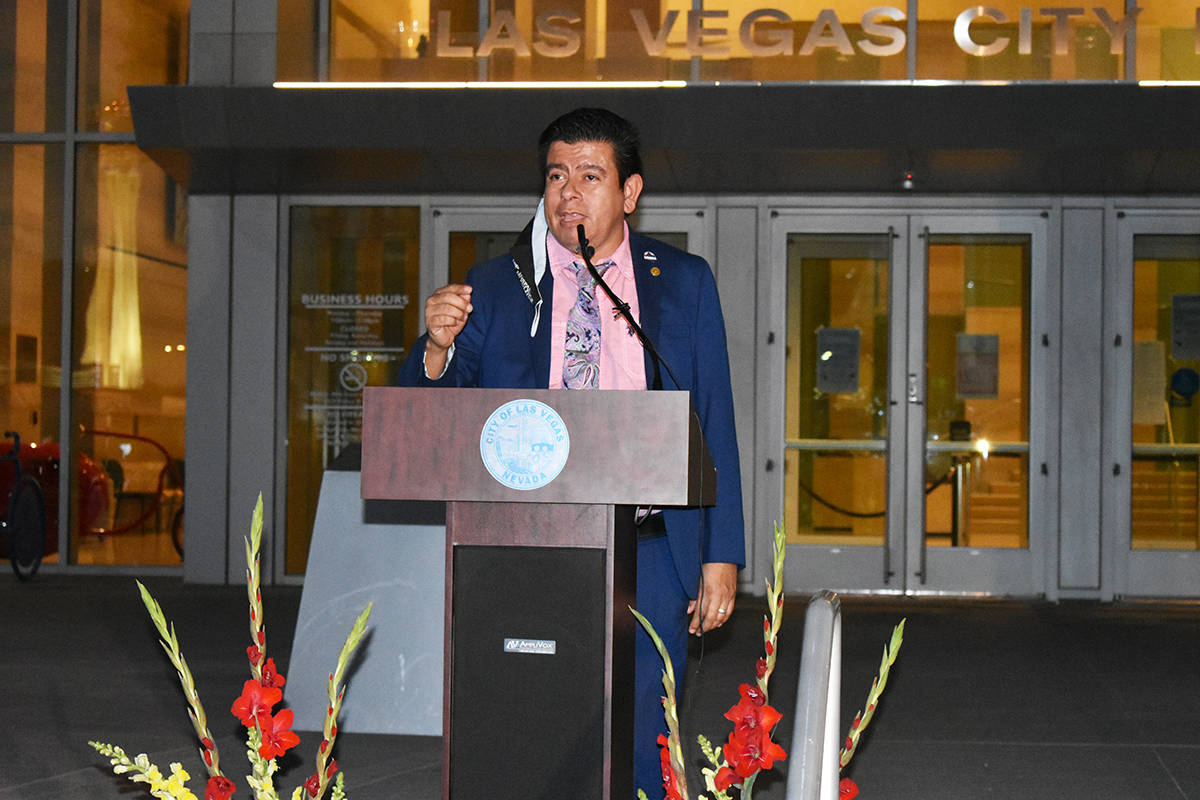 El vicealcalde de North Las Vegas, Isaac Barrón, durante un evento para concluir el Mes de la ...