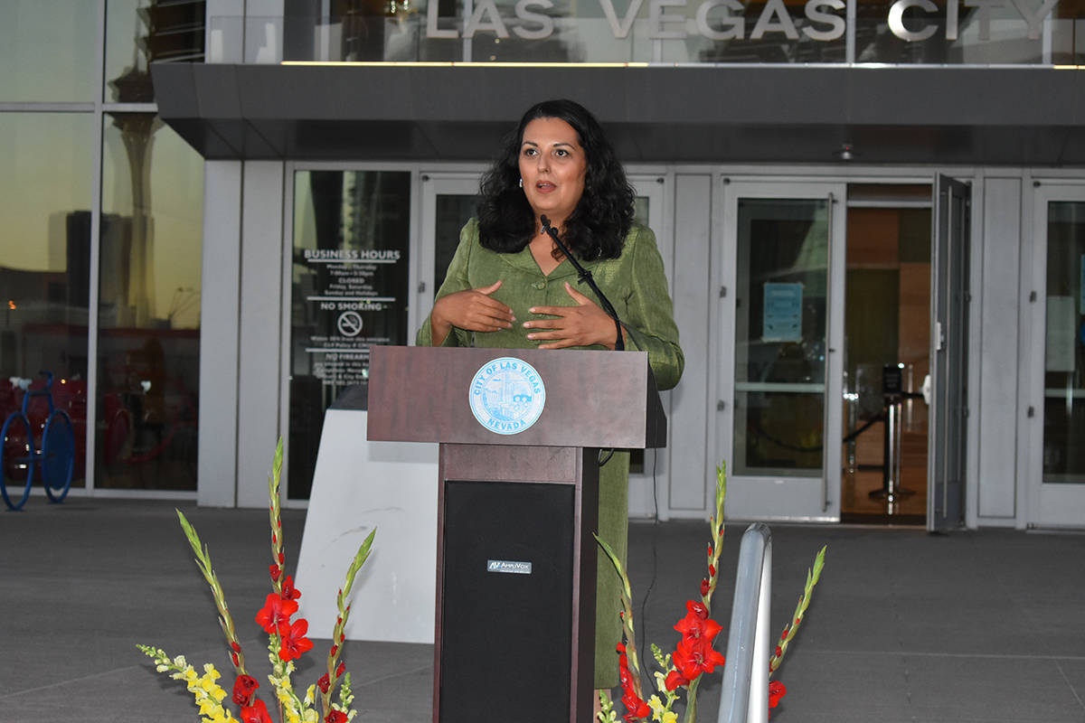 La concejal de Las Vegas, Olivia Díaz, fue anfitriona de una ceremonia para concluir el Mes de ...