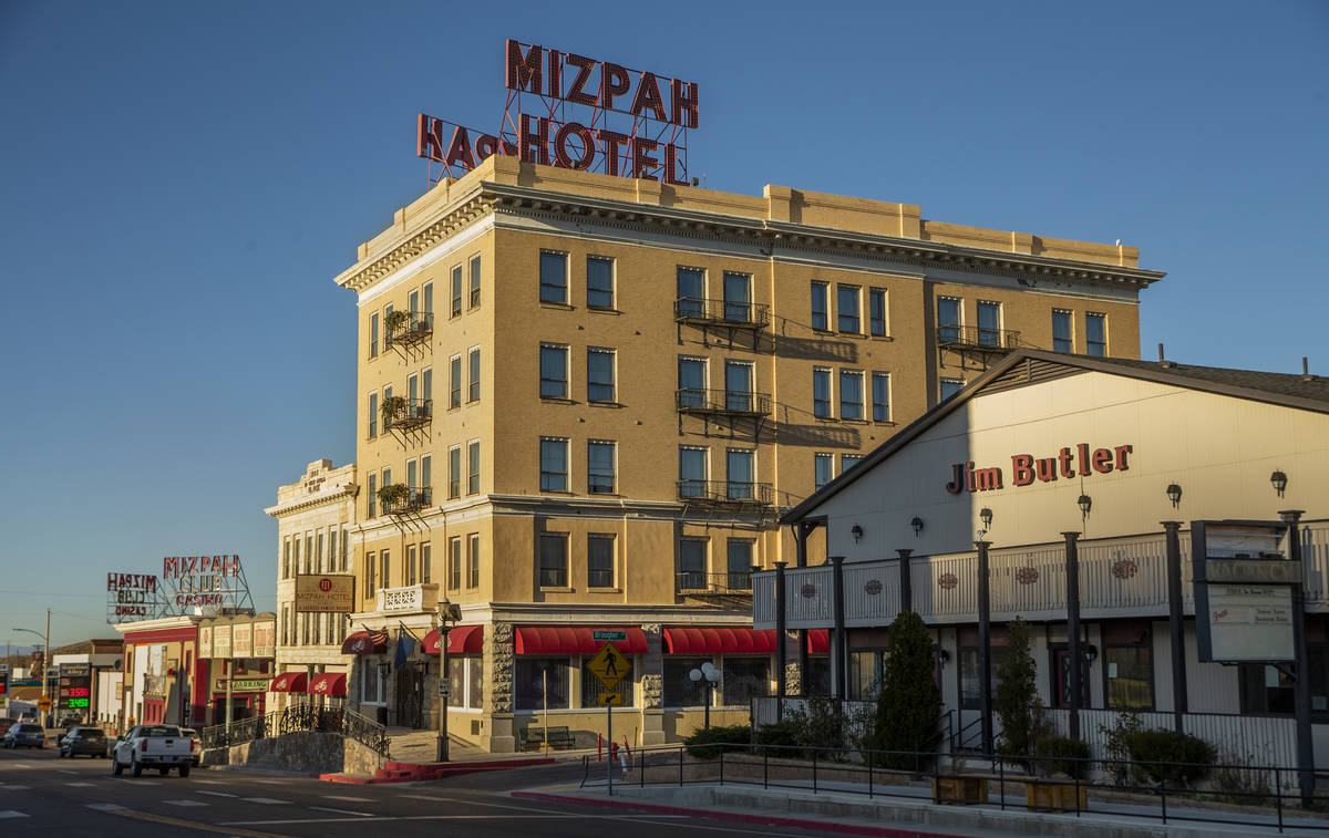 El Hotel Mizpah en Tonopah, Nevada, el miércoles 30 de octubre de 2019. (L.E. Baskow/Las Vegas ...