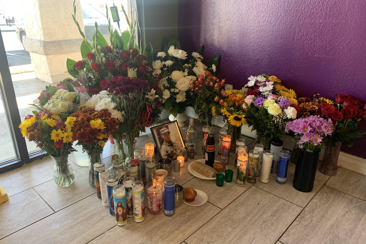 Ciro Vásquez Jr. es recordado en la Taquería del Paisano, donde fue asesinado el domingo, 25 ...