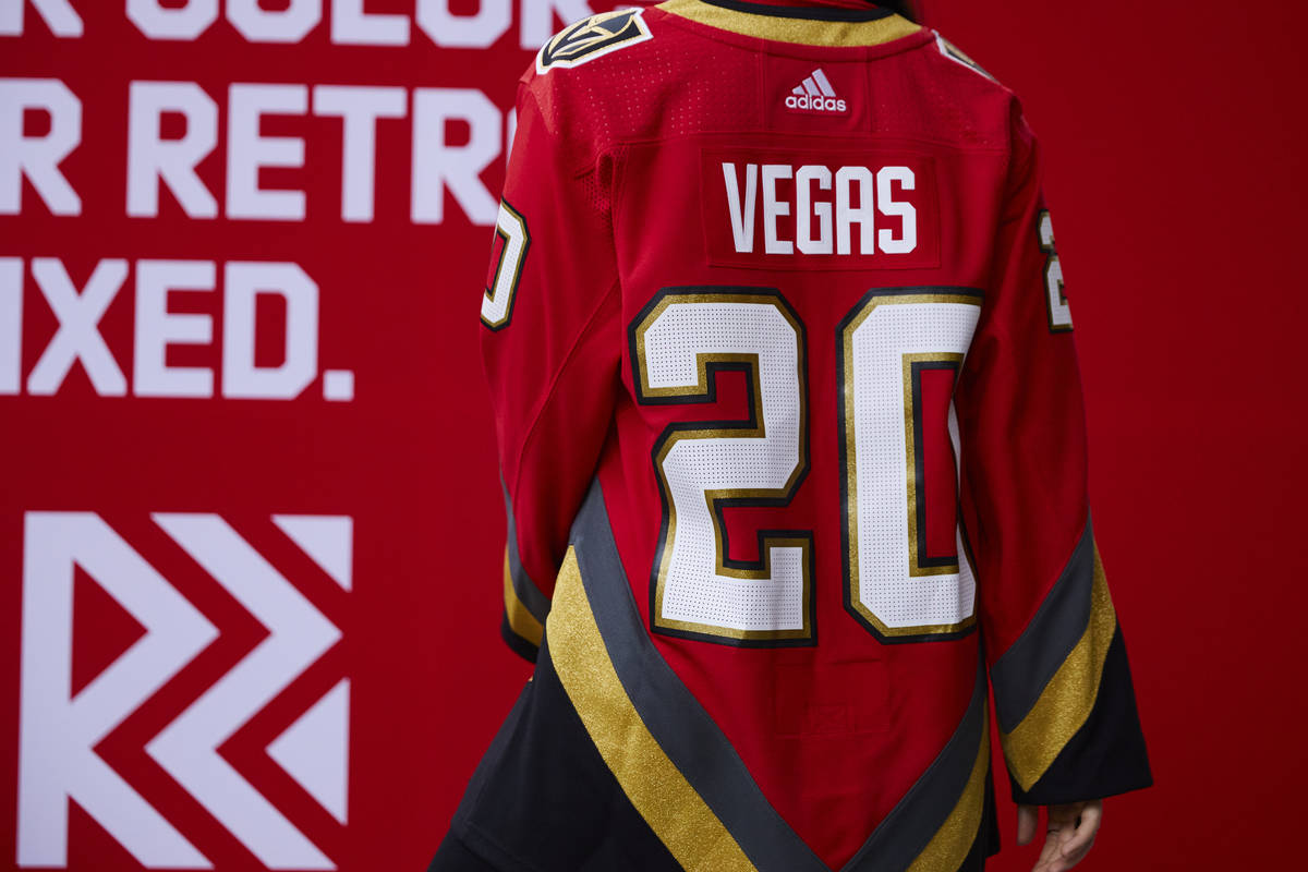 Los Vegas Golden Knights lanzaron una cuarta jersey el lunes, 16 de noviembre de 2020. (adidas)