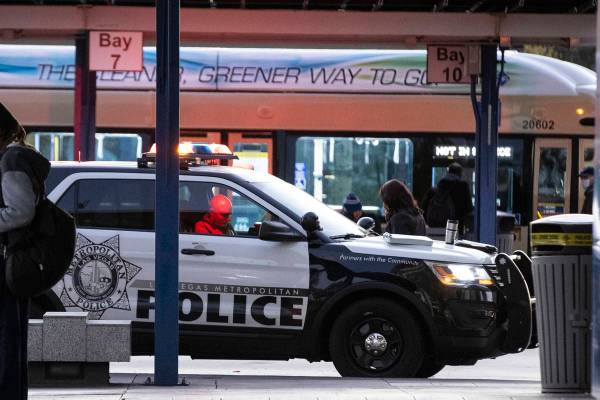 El Departamento de Policía Metropolitana está investigando un apuñalamiento en el Centro de ...